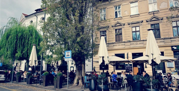 Le petit Cafe Okrepčevalnica Restaurants Ljubljana