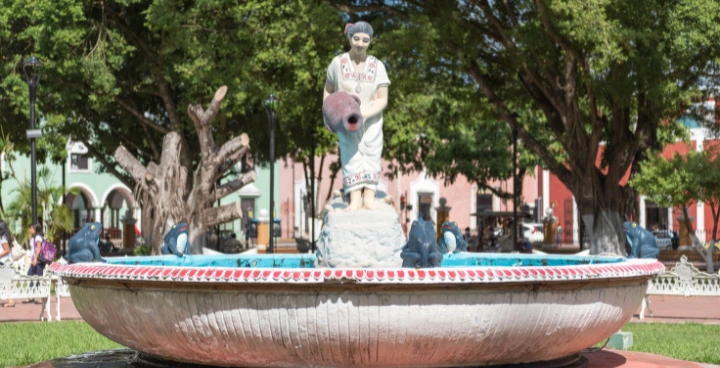 Parque Principal Francisco Cantón Rosada