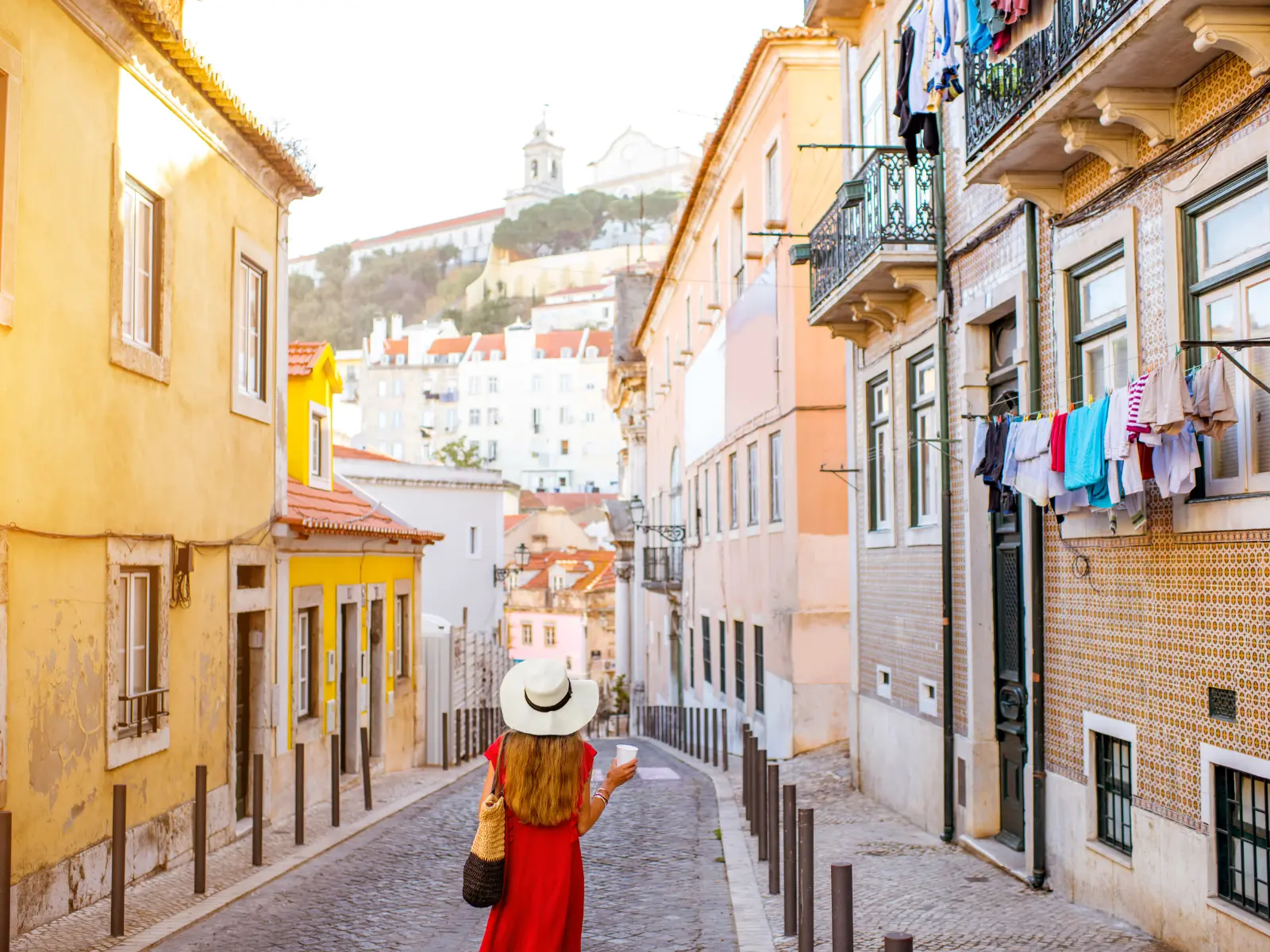 City walk with snacks and wine - Activity Lisbon