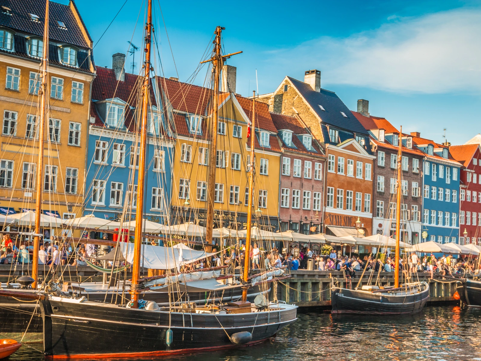 Canal Cruise Nyhavn - Activities in Copenhagen