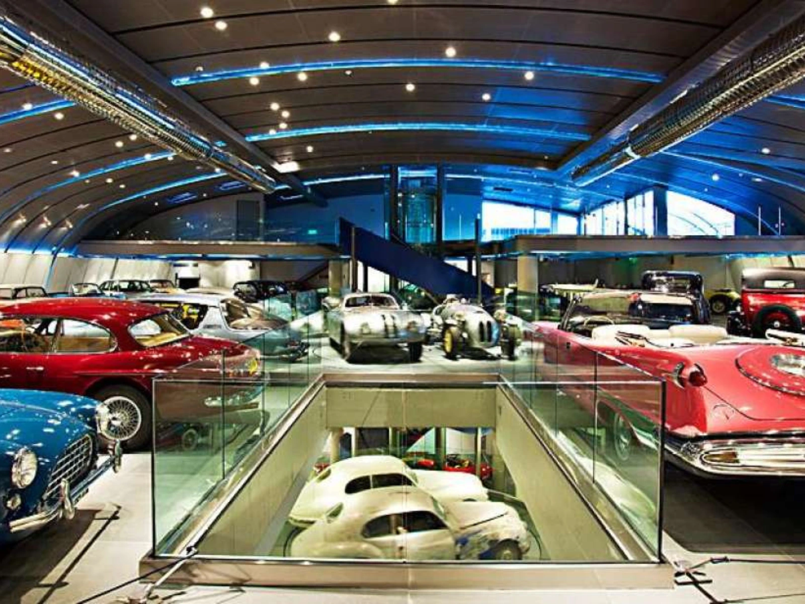 Hellenic Motor Museum - museum Athens