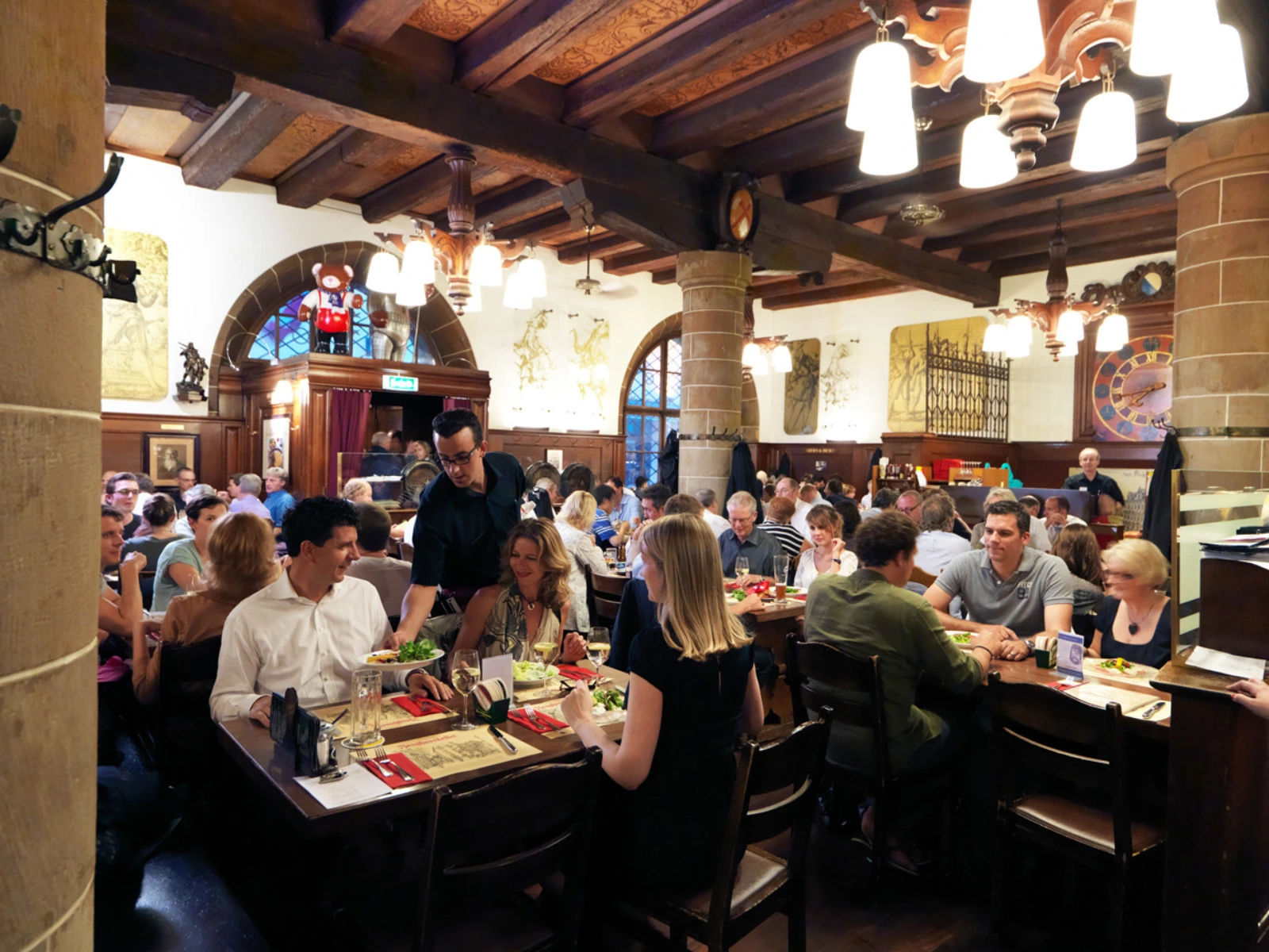 Zeughauskeller - Zürich restaurant