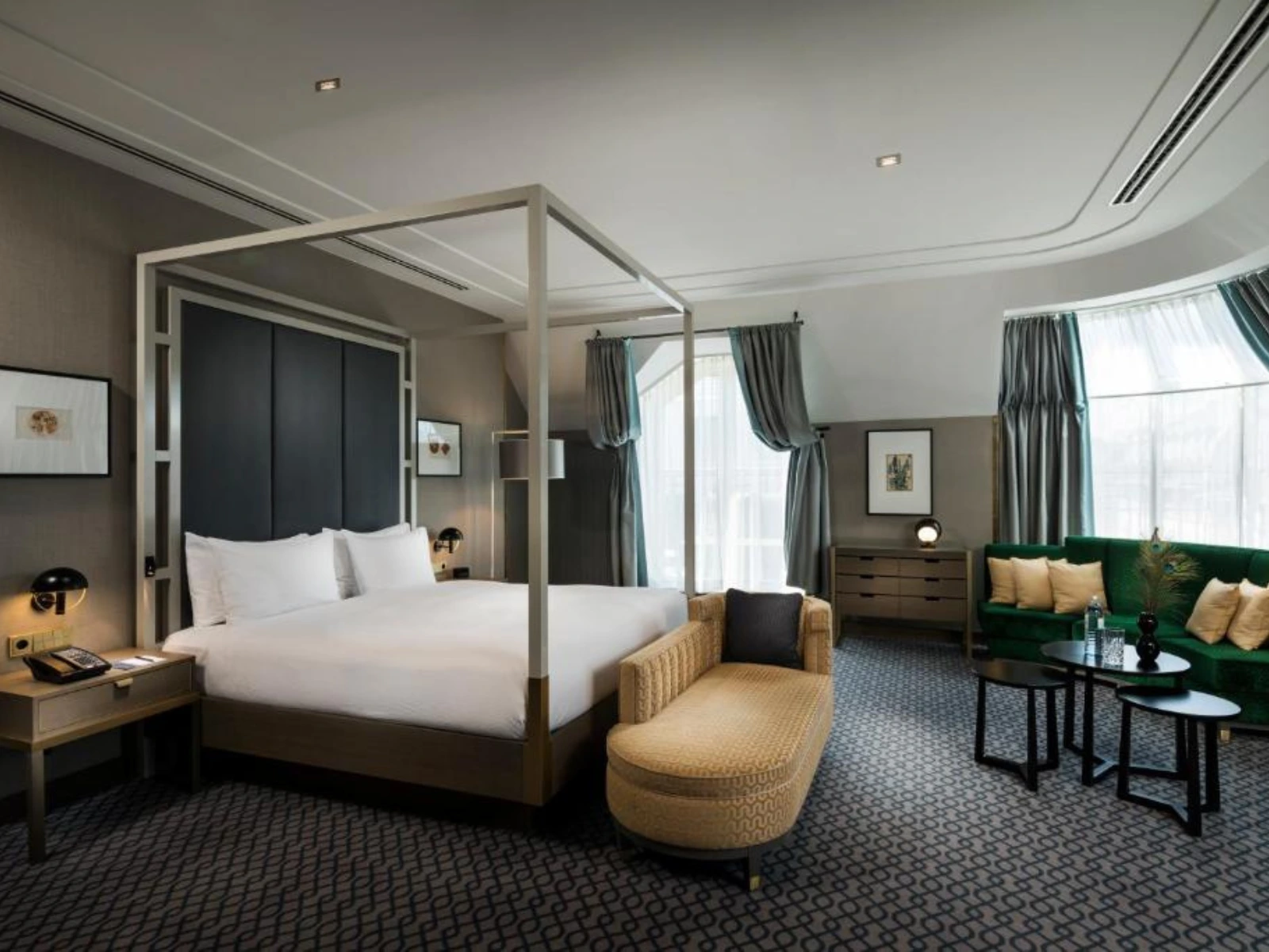 Hilton Vienna Plaza - Hotels Vienna