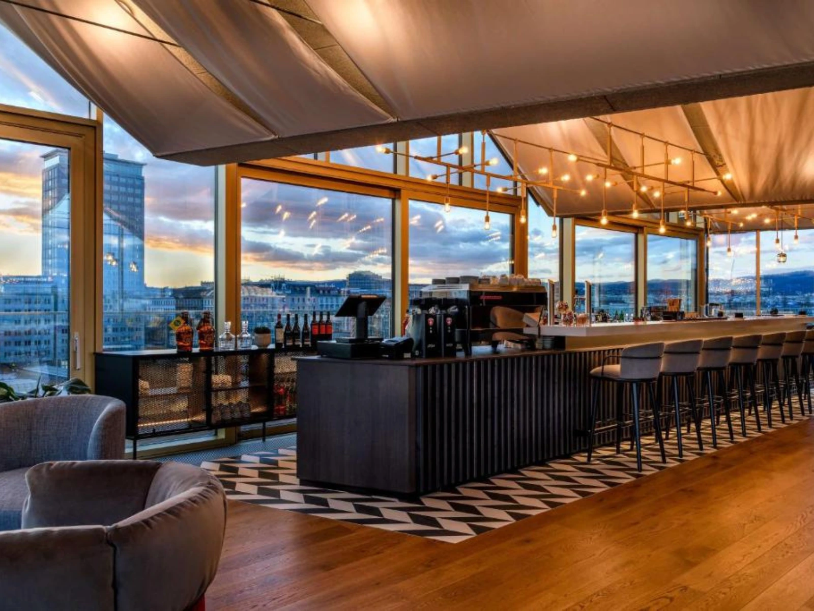 Radisson RED Hotel, Vienna - Hotels Vienna