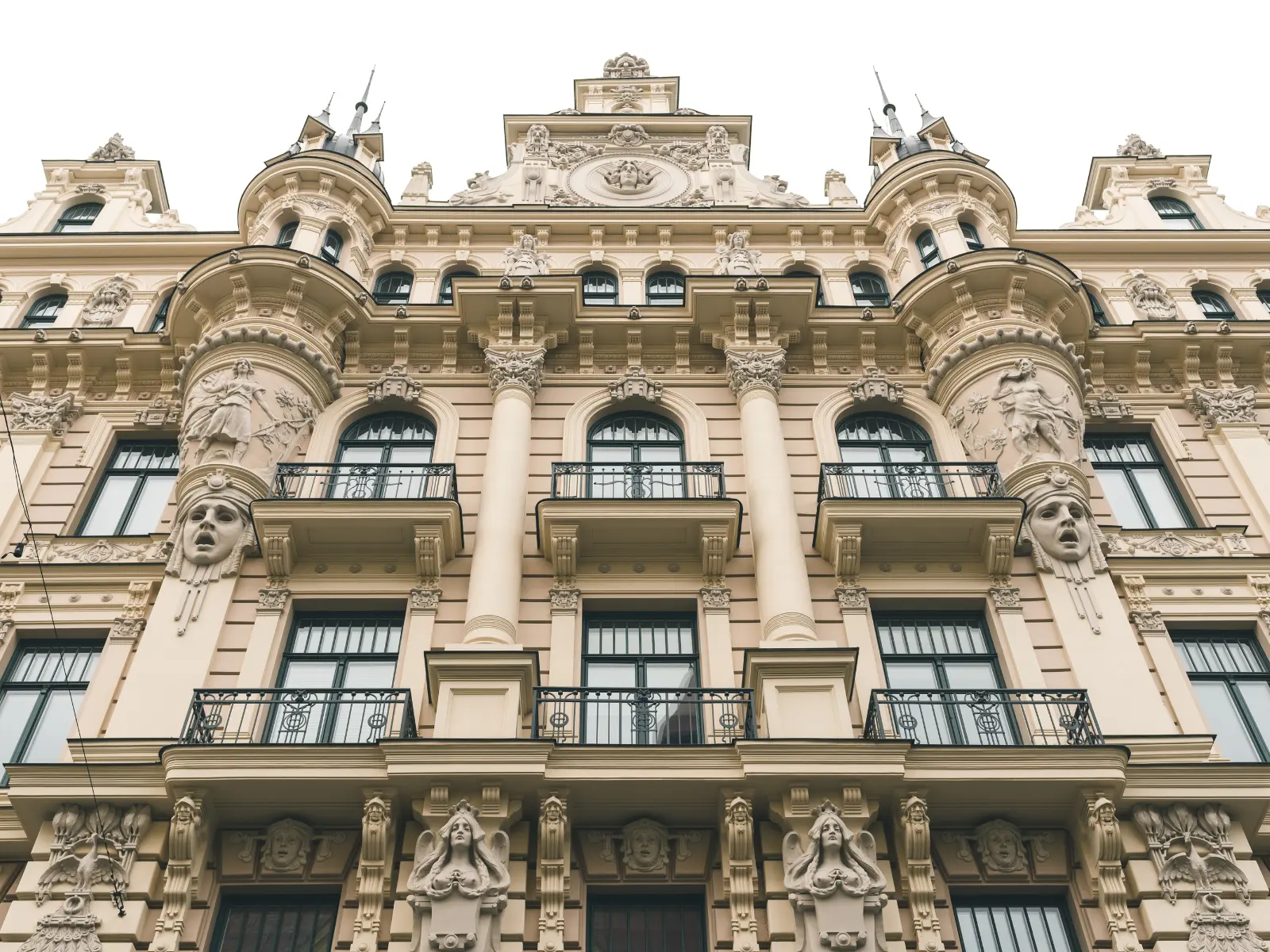 Art Nouveau - sightseeing Riga