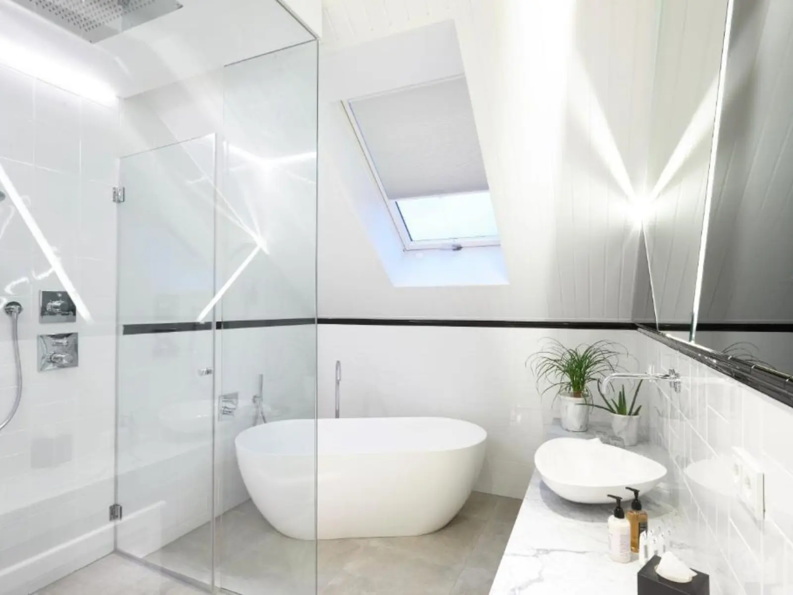 Reykjavik Hotel Cabin - Hotels Reykjavik