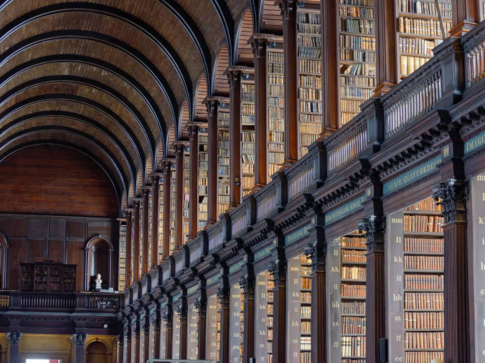 Trinity College - Sights to see in Dublin
