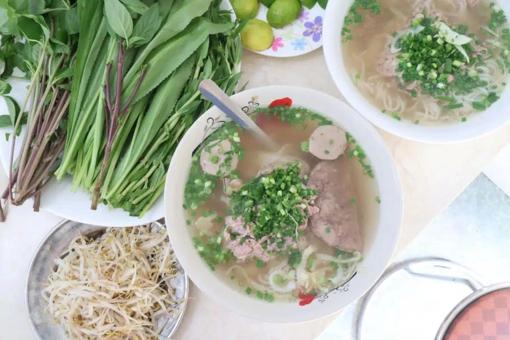 Pho Hoa Pasteur ho chi minh restaurants