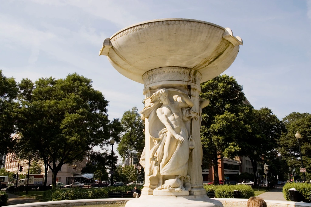 Dupont Circle what to do in washington dc