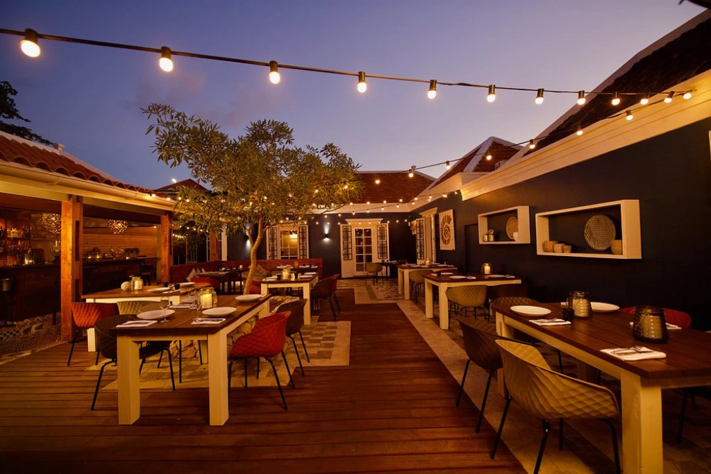 Fishalicious Best 10 Restaurants in Curaçao for an Unforgettable Meal